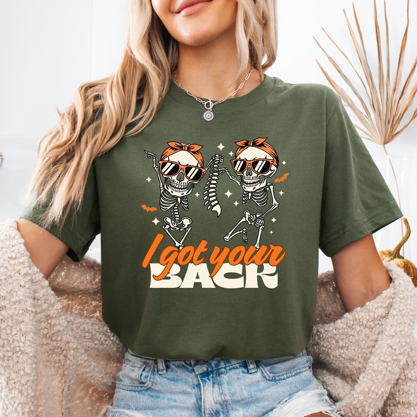 I Got Your Back Skeleton Shirt – Funny Retro Halloween Graphic Tee – Bella+Canvas Soft Spooky Season T-Shirt