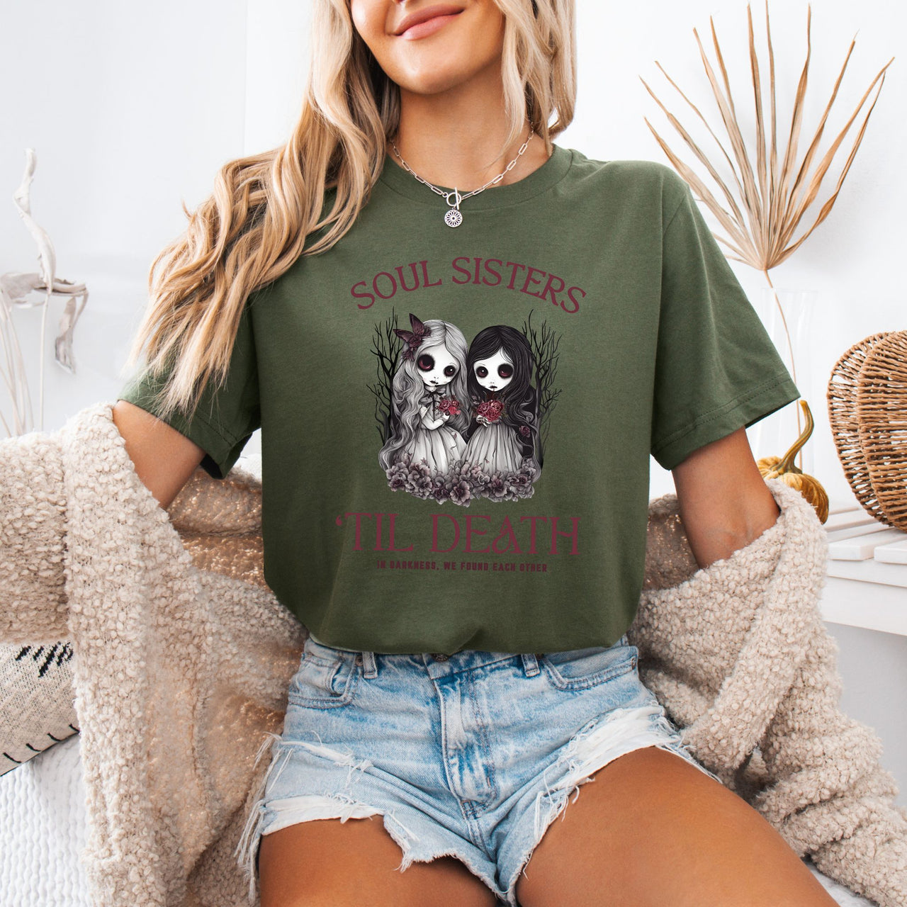 {{ product.title }} – Custom Product by ShirtInACup